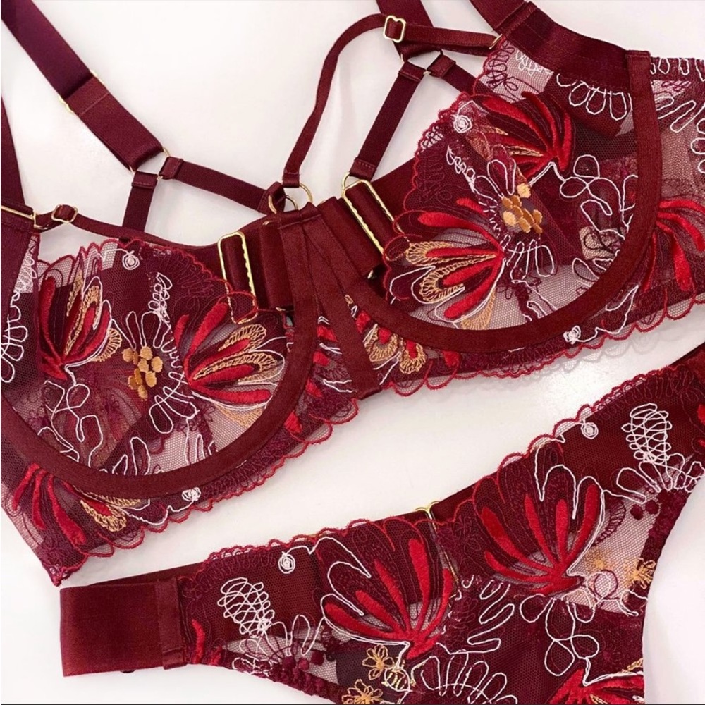 NWOT Bordelle Botanica Burgundy Lingerie bra - size L